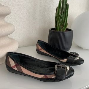 Authentic Burberry Flats size 37